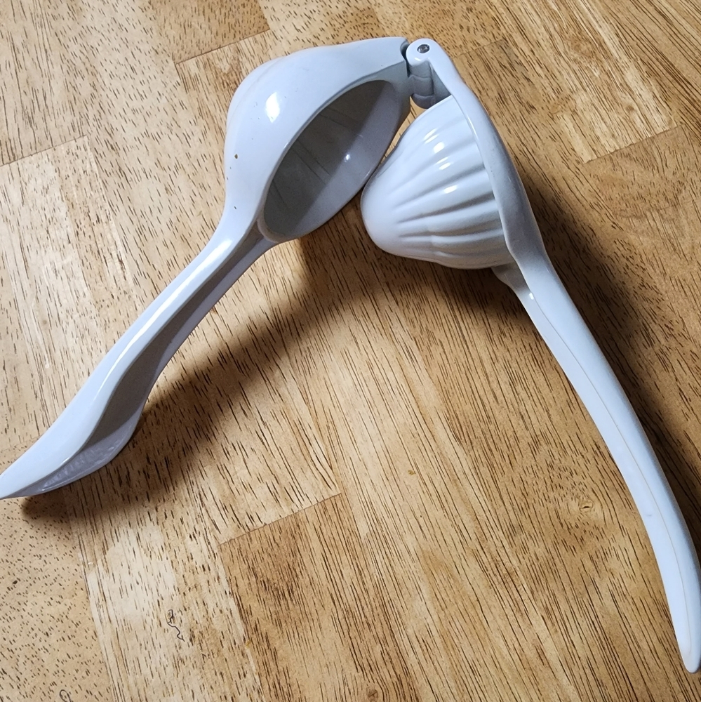 Pampered Chef Juicer